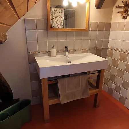 La Grange Aux Loups Bed & Breakfast 3*