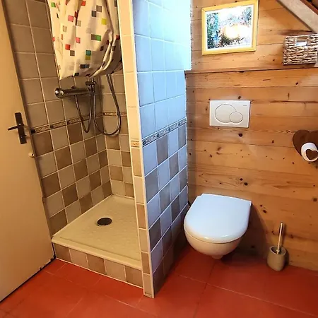 La Grange Aux Loups Bed & Breakfast Queige